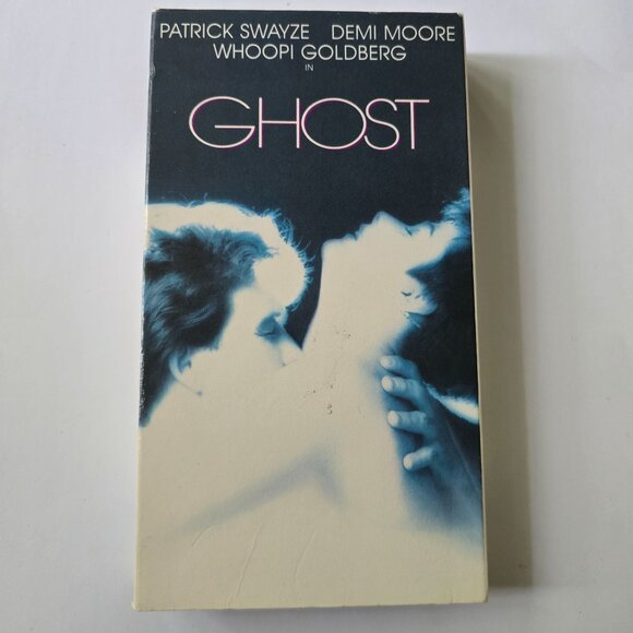 Ghost VHS Tape Starring Patrick Swayze Demi Moore Whoopi Goldberg Paramount 1990 - Picture 10 of 10